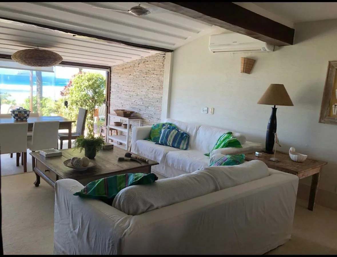 Casa Pe Na Areia: Beachfront Retreat in Búzios Armacao dos Buzios
